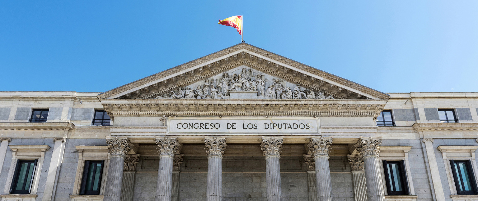 Moción de censura: qué es, quién la propone y cómo se vota